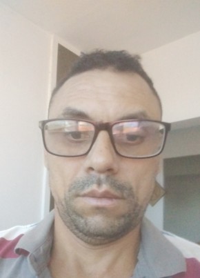 Gilberto, 38, República Federativa do Brasil, São Paulo capital