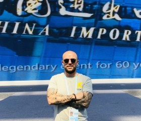 Anatoly, 46, Shenzhen