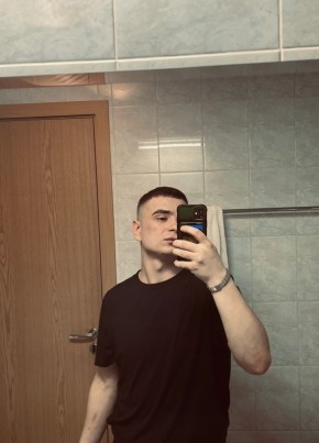 Макс из Хабаровска 22 года