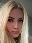 Olya, 23, Moscow