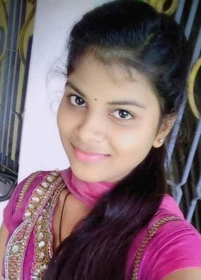 Rrushi, 21, India, Jaipur