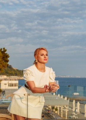 Марина из Сертолово 40 лет