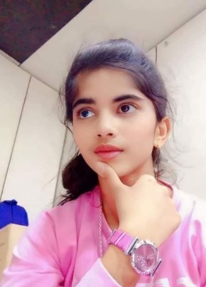 Shivani Shivani, 18, India, New Delhi