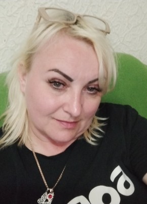 Оля, 37, Україна, Луганськ