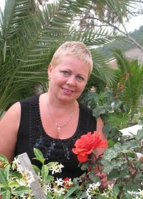 Марина, 58, Россия, Санкт-Петербург