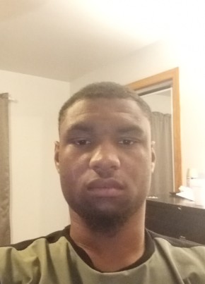 Dontrell, 21, United States of America, Calumet City