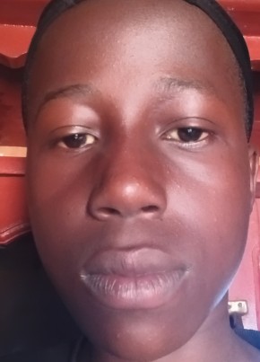 Jhuzaifa из Iganga 20 лет