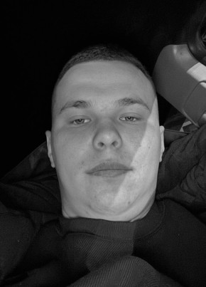 Иван из Челябинска 22 года