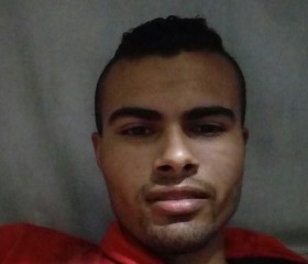 Roberto, 25 лет, Curitiba