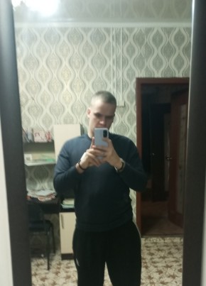 Александр из Борисоглебска 19 лет