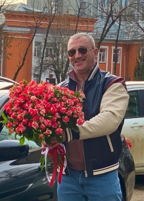 Максим из Ярославли 50 лет