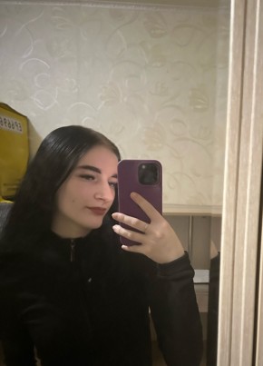 Полина из Киров (Кировской обл.) 20 лет