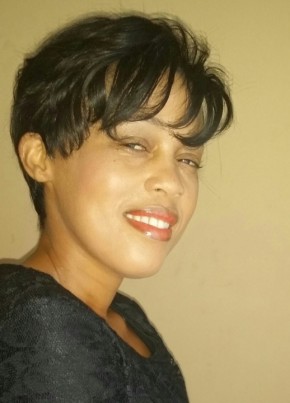 Noni, 47, Swaziland, Manzini