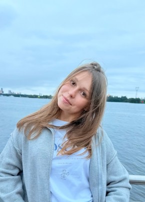 Полина из Долгопрудныя 22 года