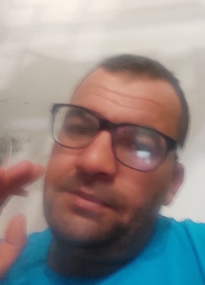 Ghani, 34, People’s Democratic Republic of Algeria, Tindouf