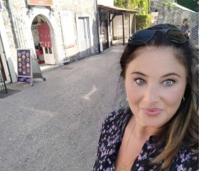 Florence, 47, Tienen