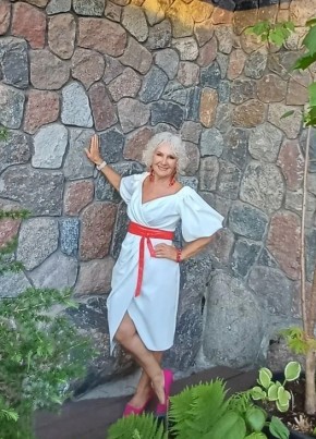 Ирина из Калининграда 63 года