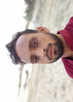 Raj, 22, India, Balrampur