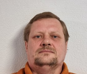 Artem Heckel, 50, Berlin