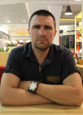Роман, 41, Россия, Симферополь