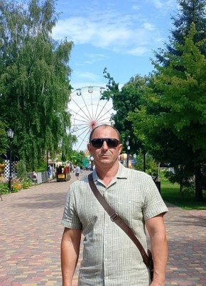 Максим из Севастополи 47 лет