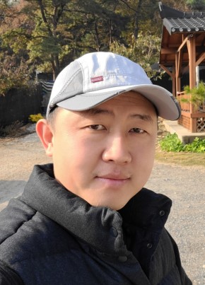 Василий из 화성시 45 лет