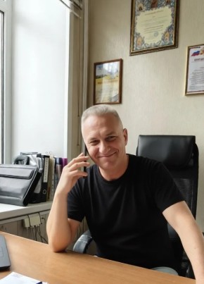 Анатолий из Смоленска 54 года