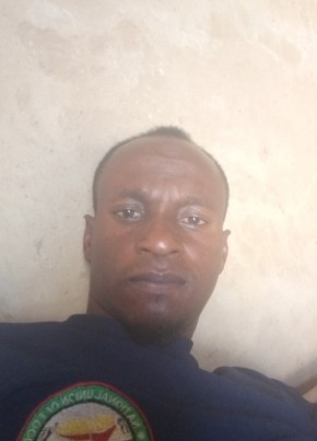Hassino, 33, Nigeria, Jos