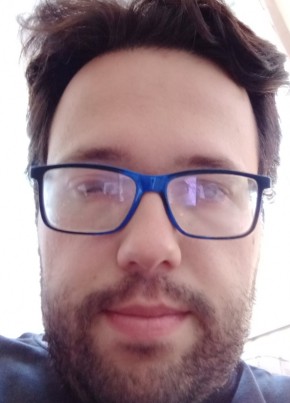 Birant Akkas, 30, Turkey, Izmir