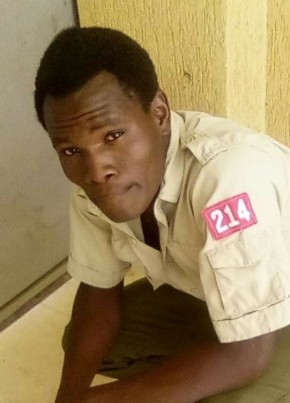Rashidi, 33, Tanzania, Dar es Salaam