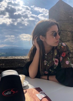 Jessica, 22, Repubblica Italiana, Catanzaro