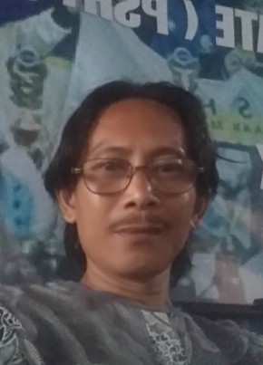 Slamet из Djakarta 47 лет