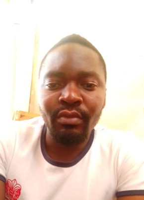 Bechani, 39, Malaŵi, Lilongwe