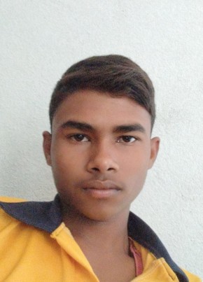 Naveen Kurangal, 19, India, Gajendragarh