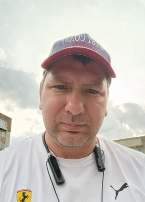 Илья из Елабуги 42 года