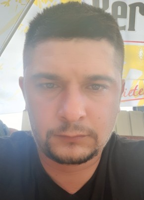Andrei, 35, Romania, Timișoara