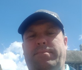 Russell, 43, Sutton Coldfield