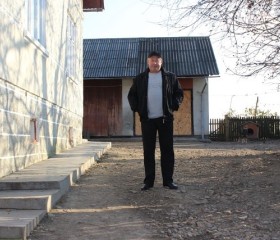 Степан, 55 лет, Львів