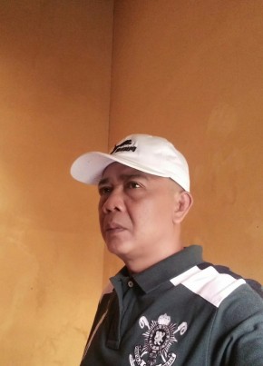 Gusnawan, 46, Indonesia, Margahayukencana