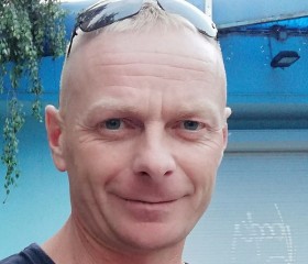 Mayorseleznev, 63, Dedham