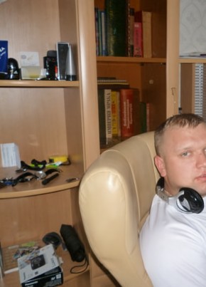 Aleksandr, 38, Russia, Kamensk-Uralskiy