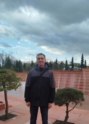 Yuriy, 35, Russia, Khadyzhensk