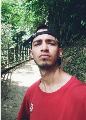 Juan, 24, República de Colombia, Armenia