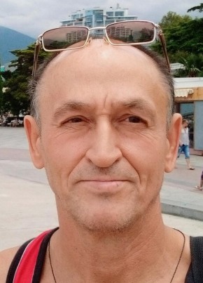 Анатолий из Анапы 65 лет