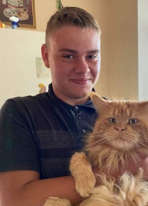 Максим из Лубны 23 года