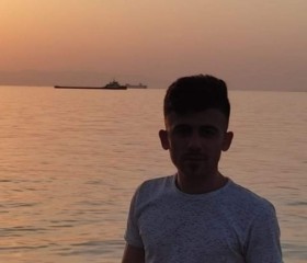 Bekir Günbakan, 26 лет, İzmir