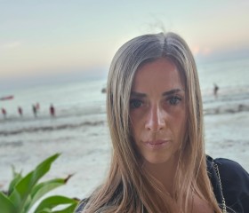 Alexandra, 49, Chalons-en-Champagne