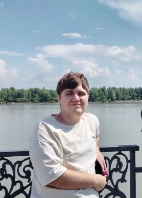 Дмитрий из Барнаула 23 года