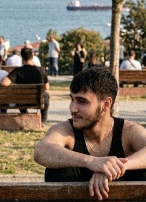 Али из İstanbul 22 года