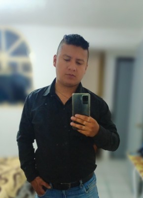 Ismael, 24, Estados Unidos Mexicanos, Uruapan